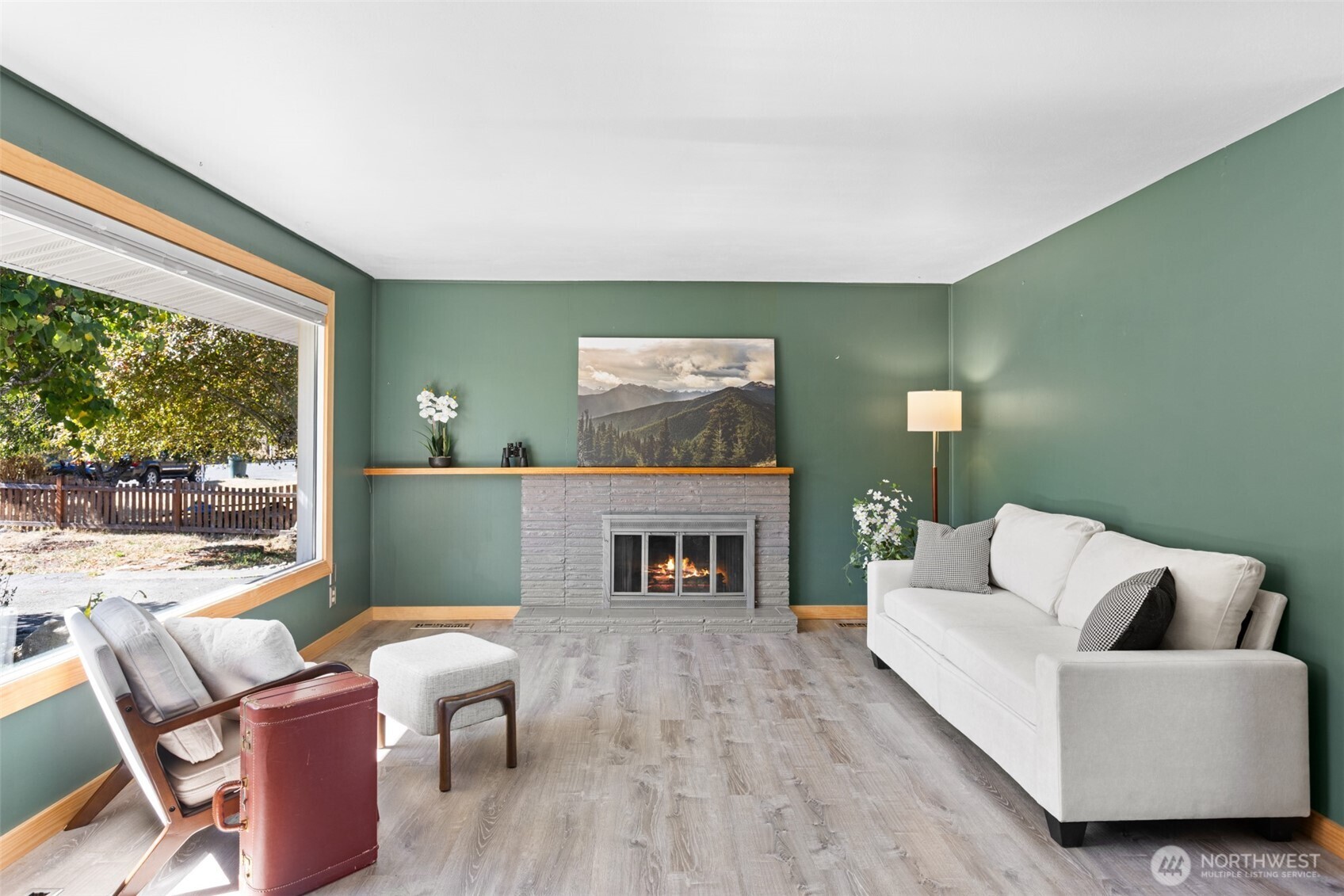 213 W Park Avenue Property Photo 4
