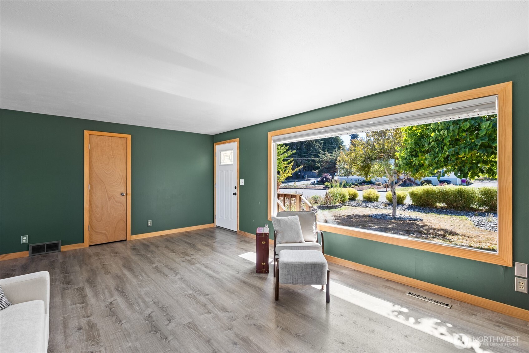 213 W Park Avenue Property Photo 6