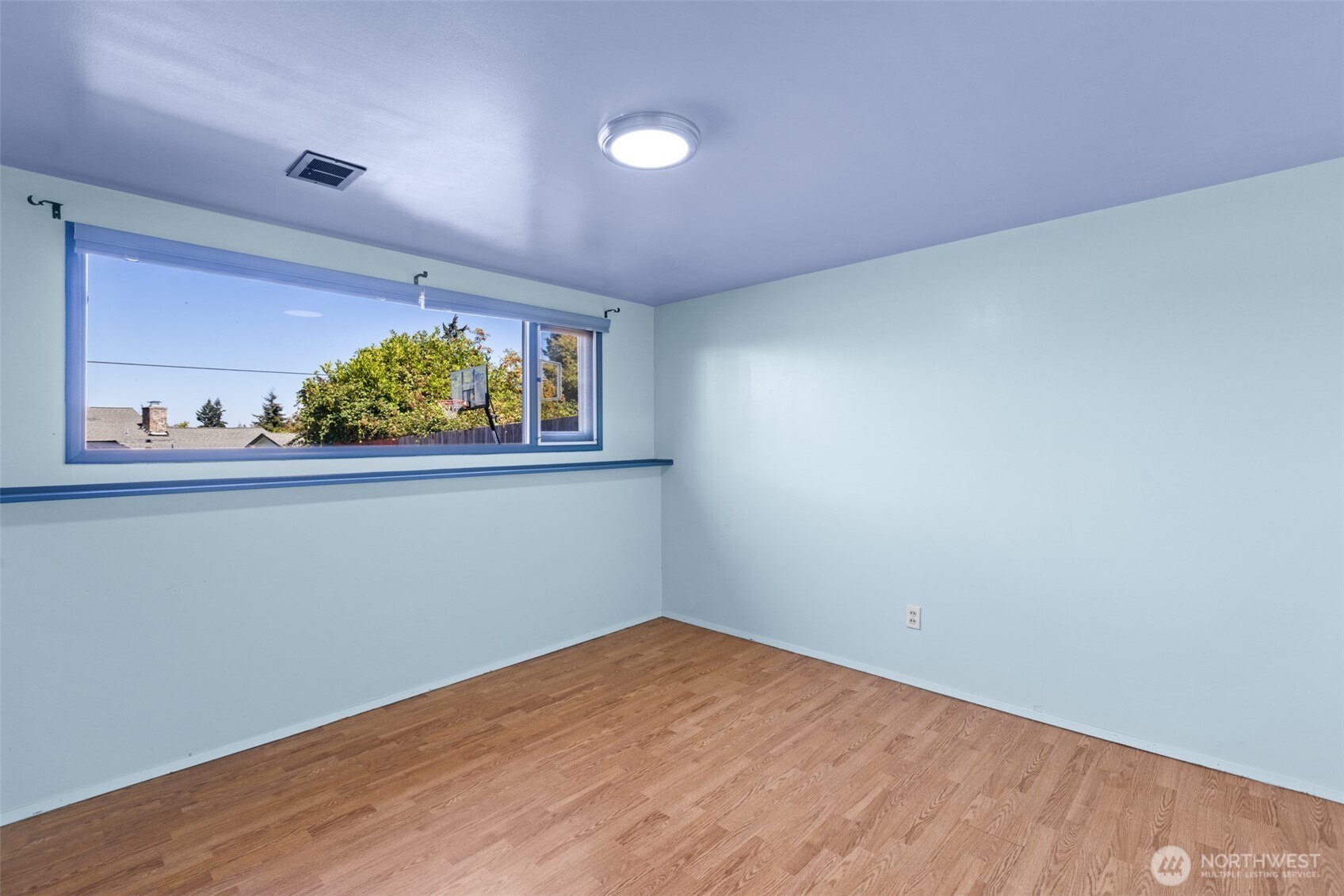 213 W Park Avenue Property Photo 17