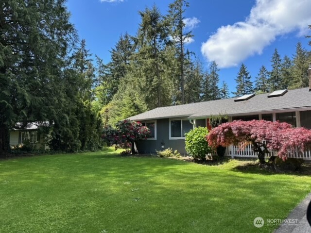7918 56th Avenue Ct Property Photo 2