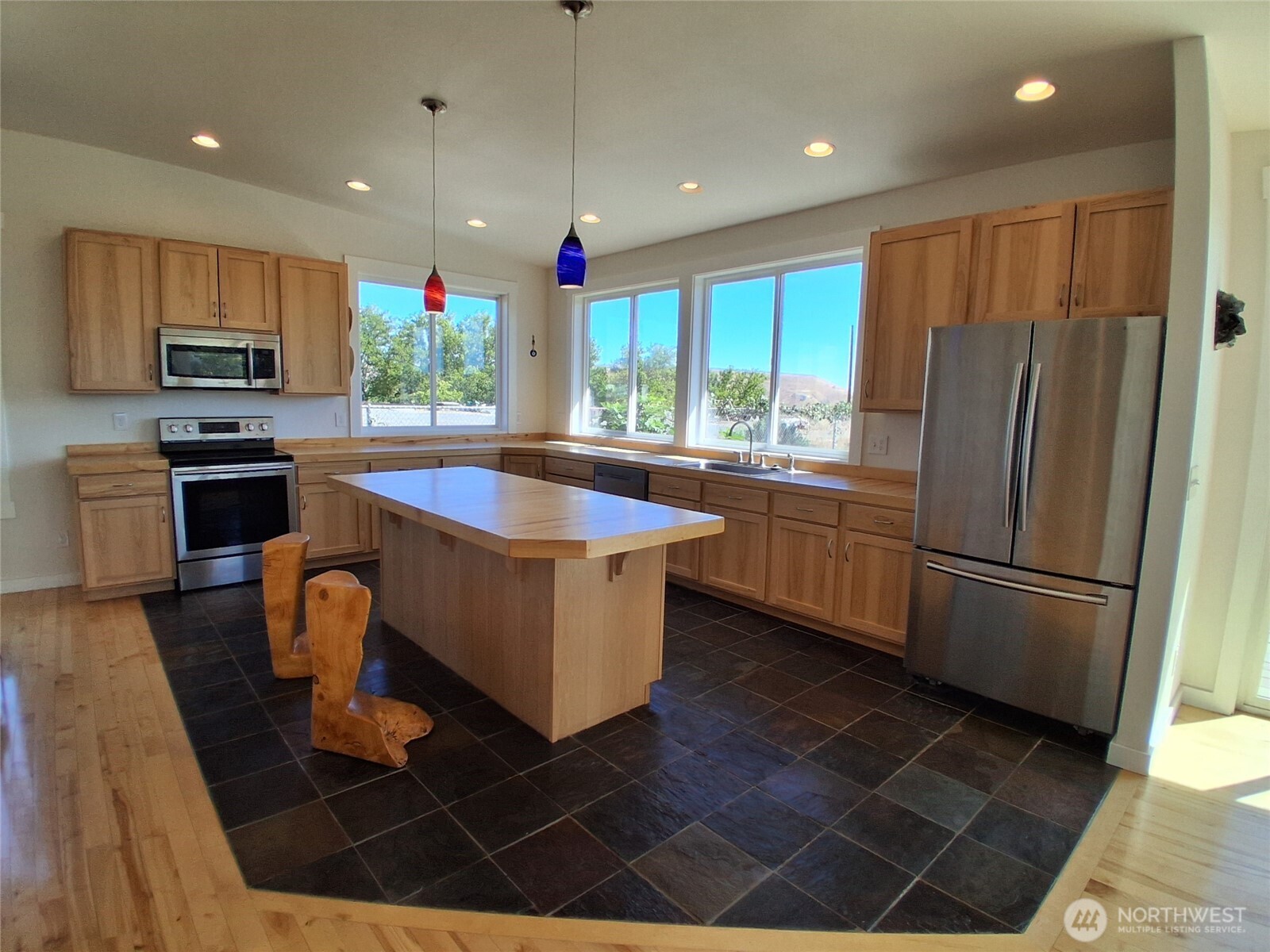 791 N 9th Street Property Photo 4