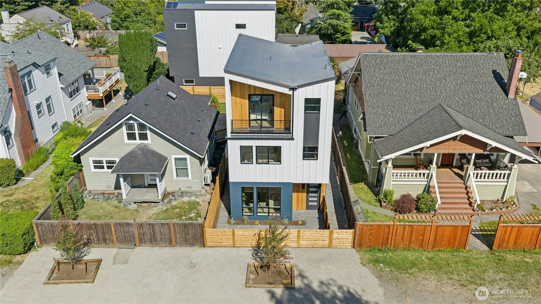 9240 Dayton Avenue Property Photo 2