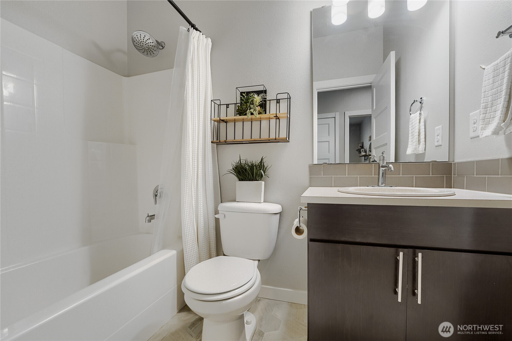 11106 14 Place Property Photo 11