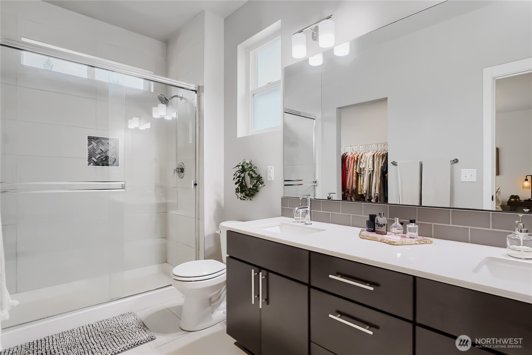 11106 14 Place Property Photo 14