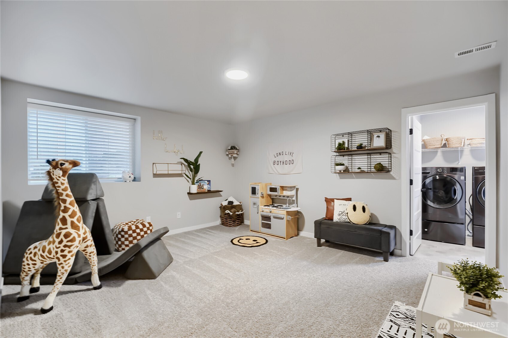 11106 14 Place Property Photo 17