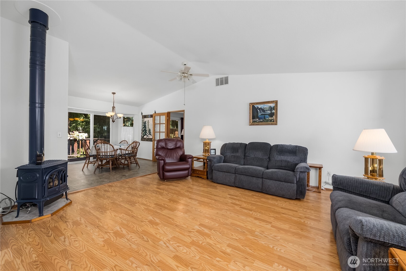 115 Eagle Glen Court Property Photo 8