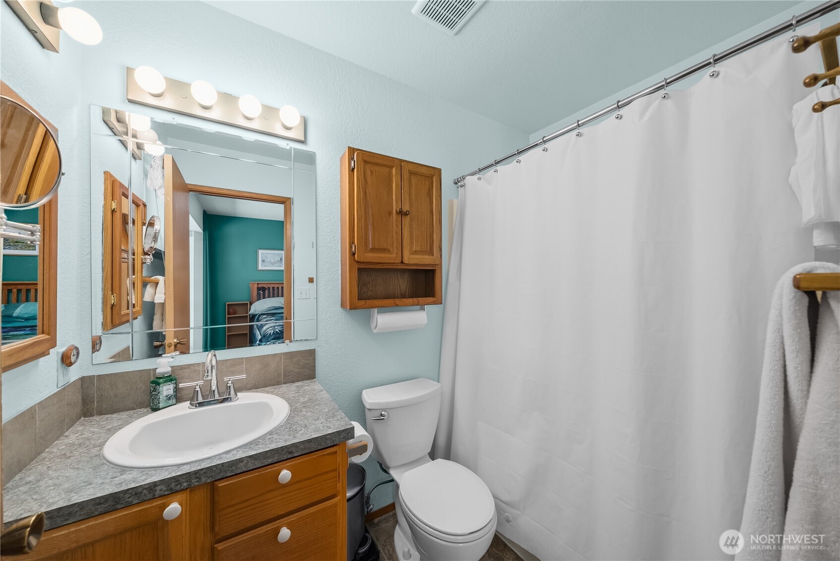 115 Eagle Glen Court Property Photo 27