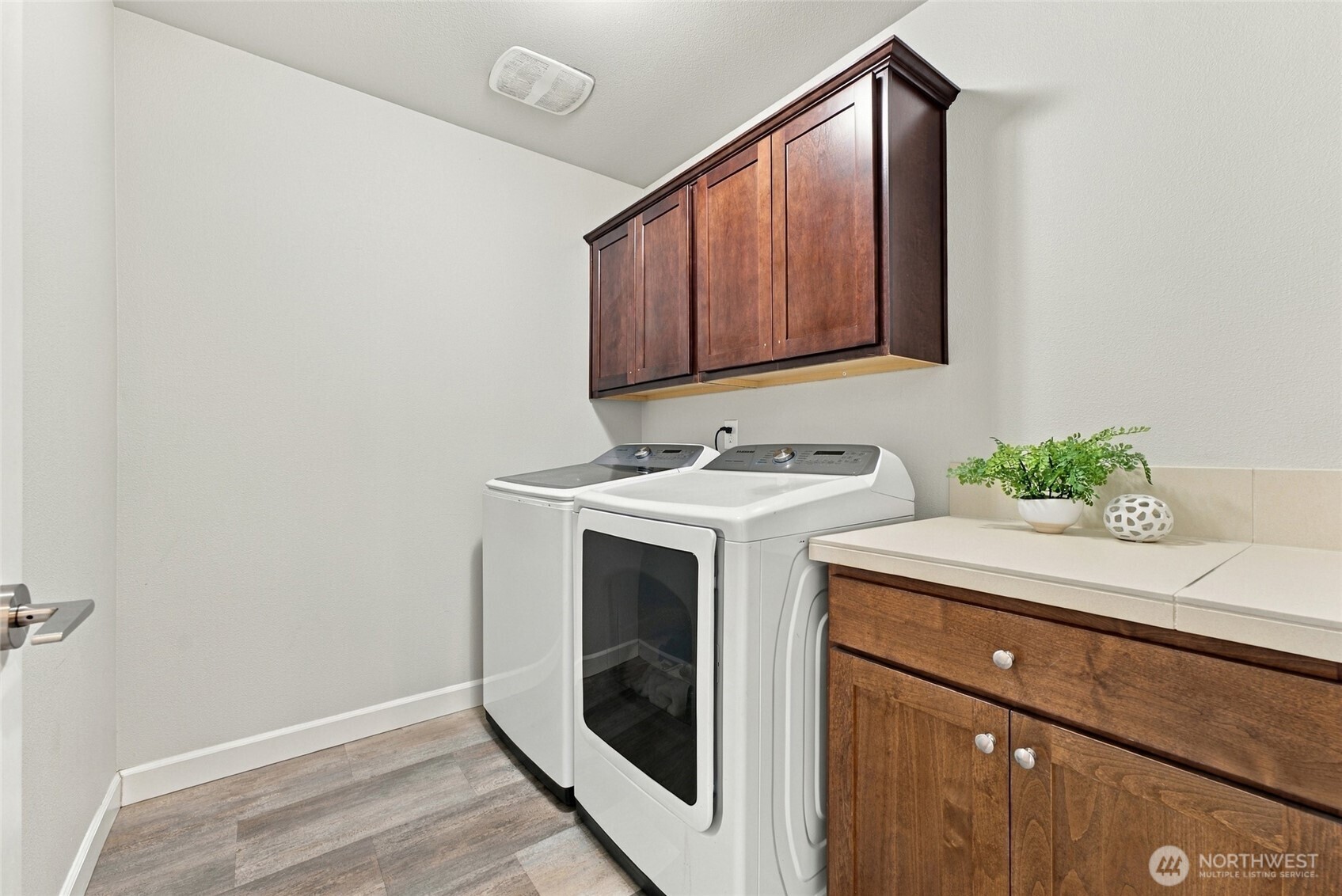 163 Loganberry Court Property Photo 28