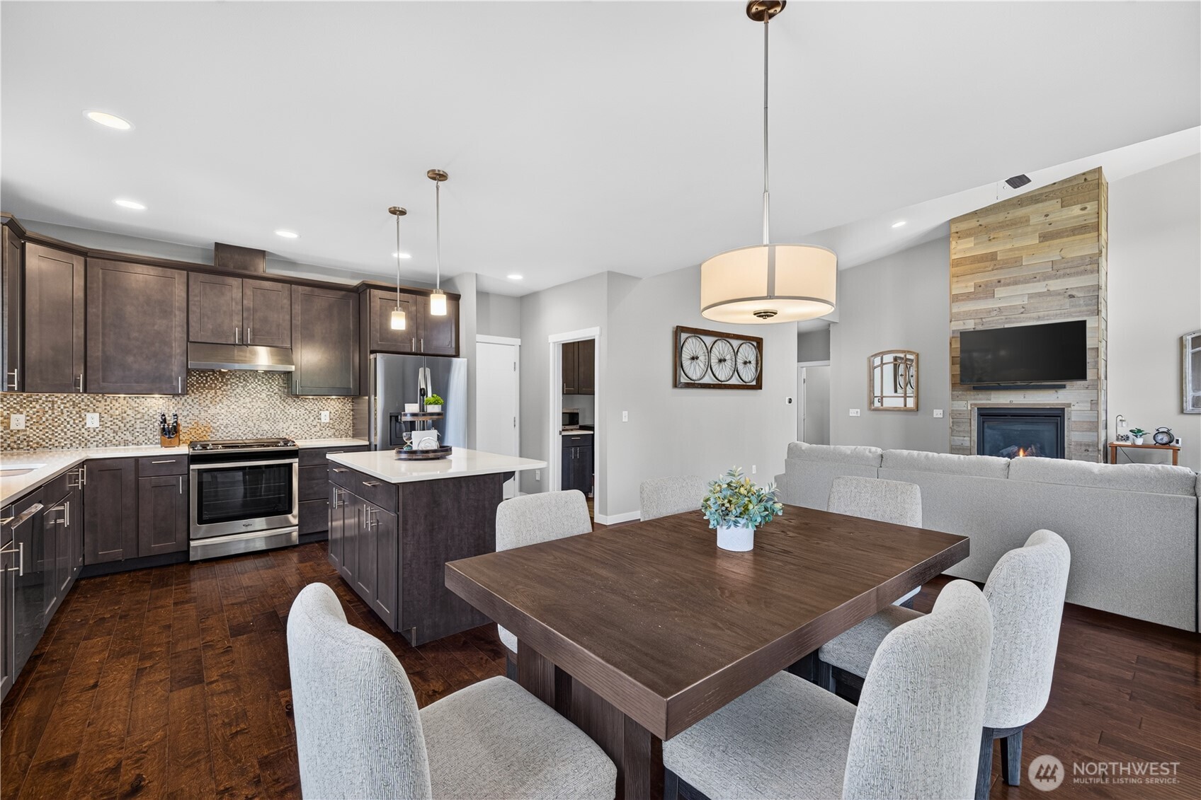 526 Fielding Court Property Photo 8