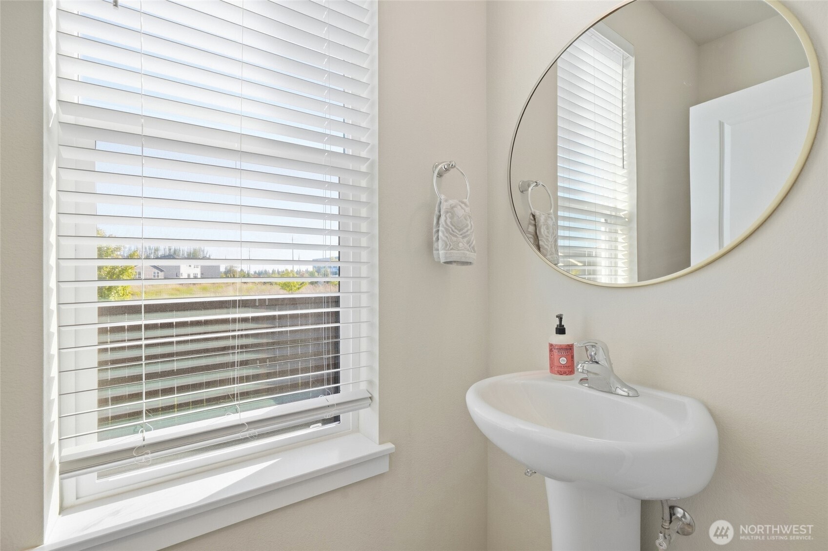 501 N Russet Place Property Photo 14