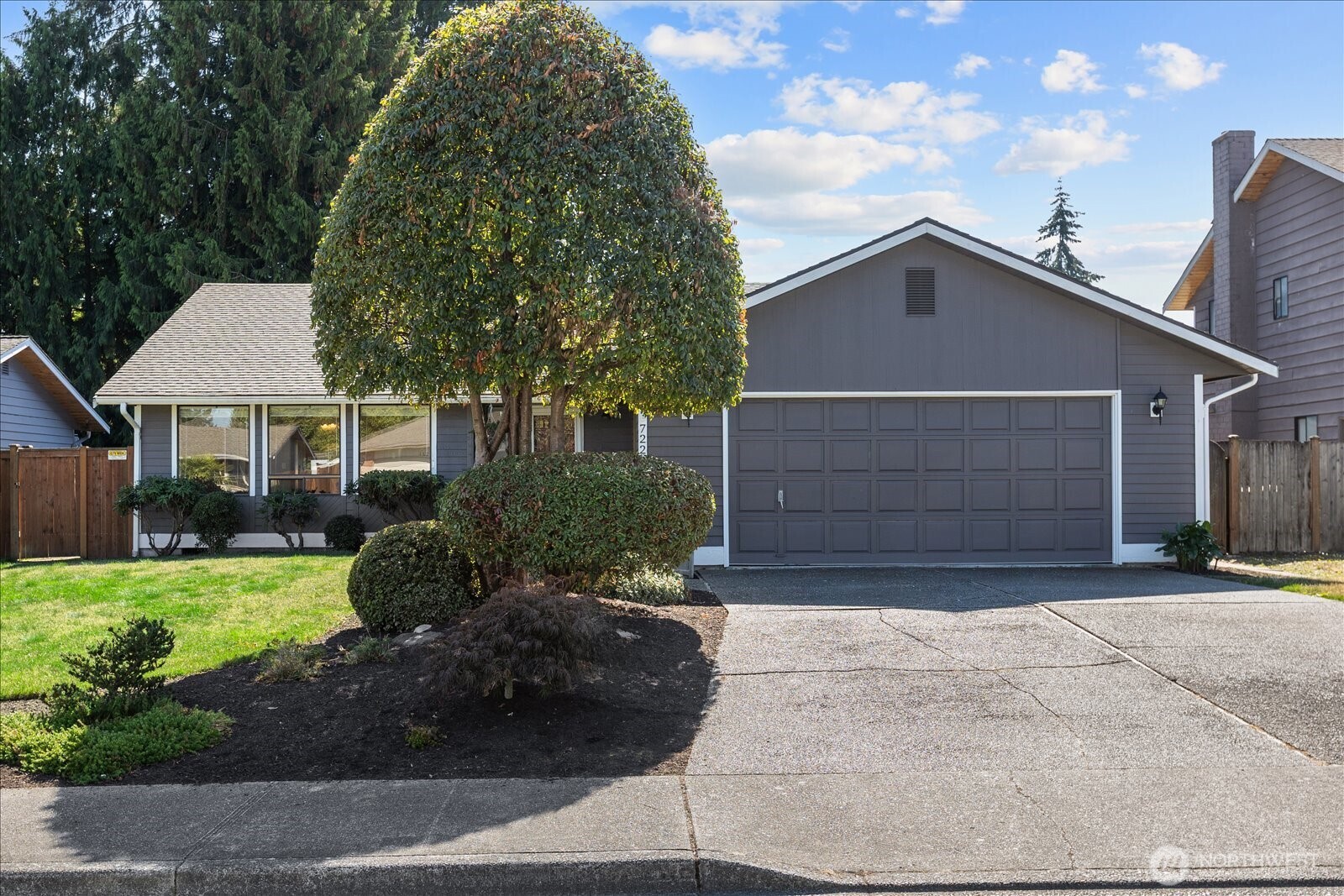 722 89th Street Property Photo 2