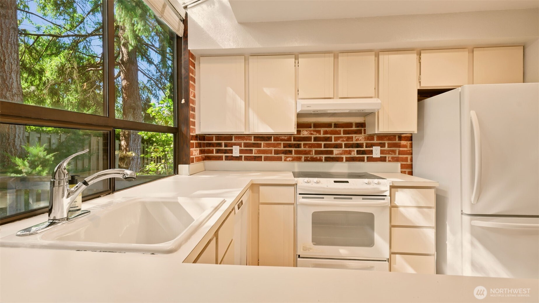 1850 Grant Avenue D5 Property Photo 12