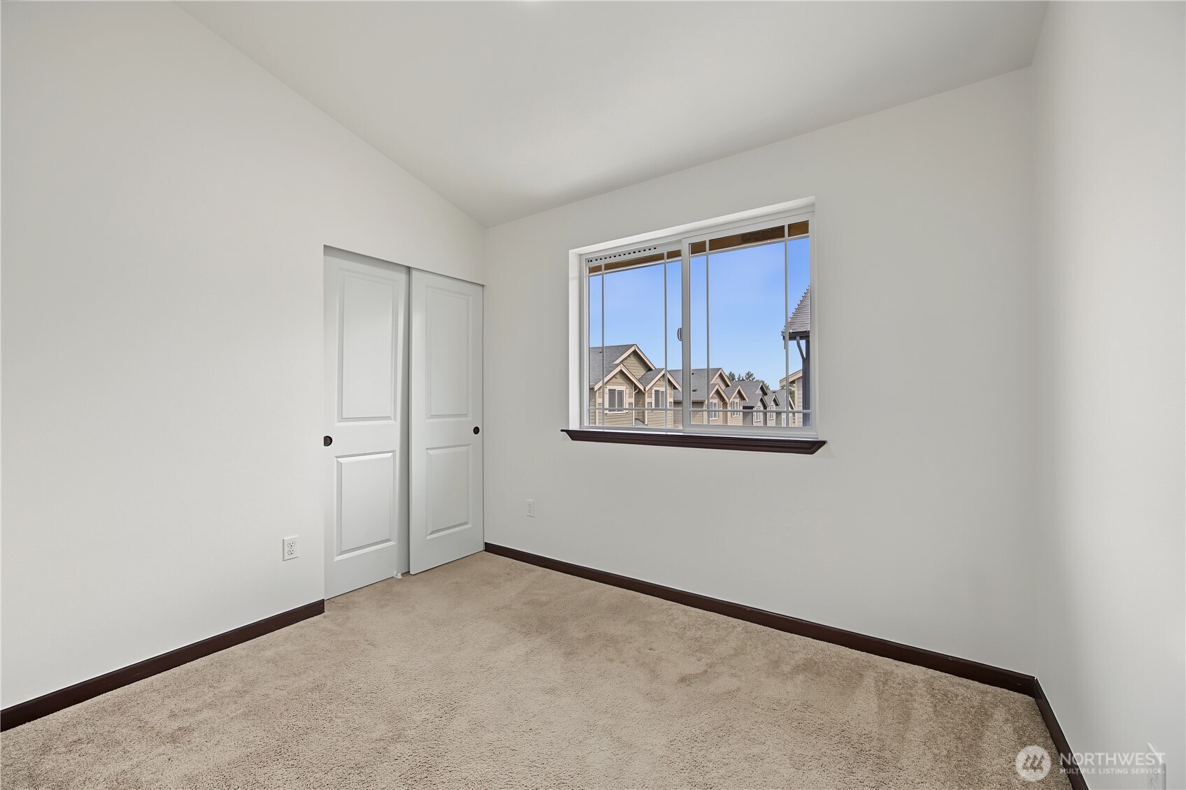 13216 33rd Place 3 Property Photo 29