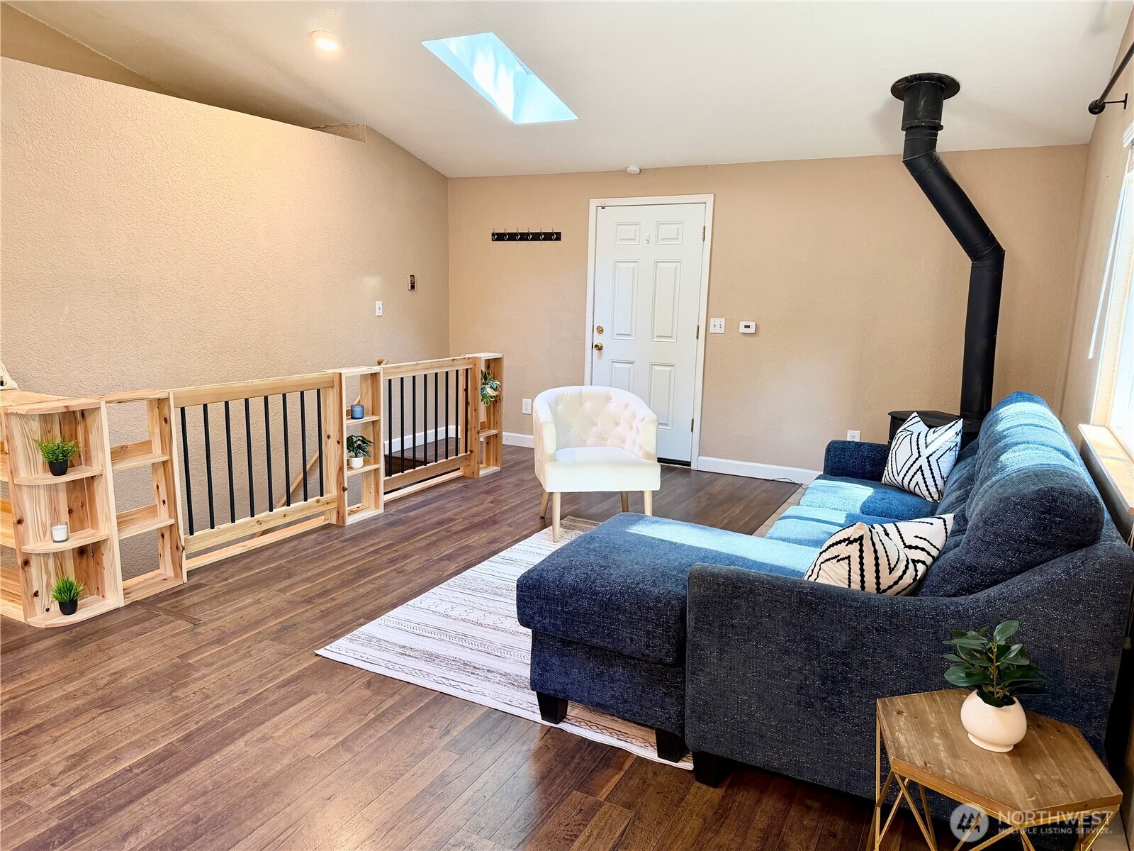 140 Windward Drive Property Photo 11