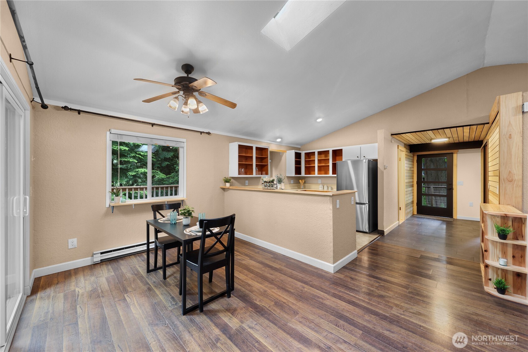 140 Windward Drive Property Photo 17