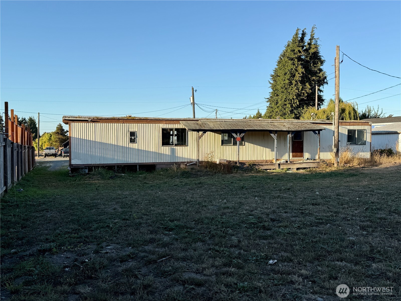 2362 E 6th Ave Property Photo 20