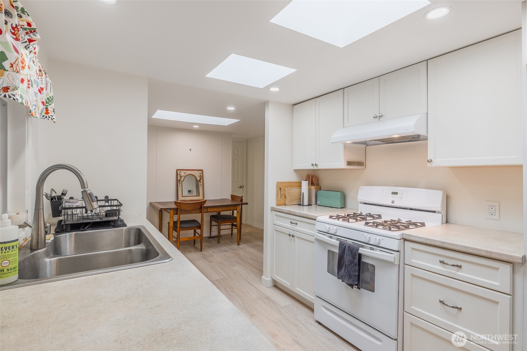 17114 117th Ct Ne Property Photo 6
