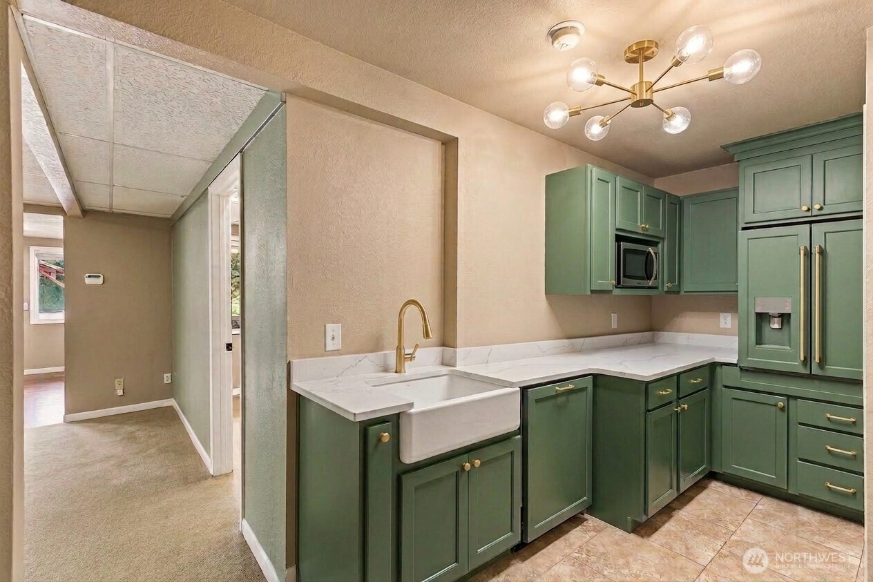 31503 Us 2 Property Photo 18