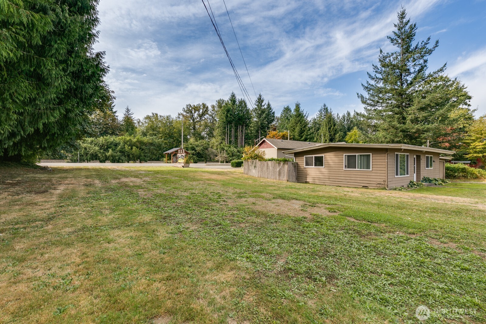 31503 Us 2 Property Photo 20