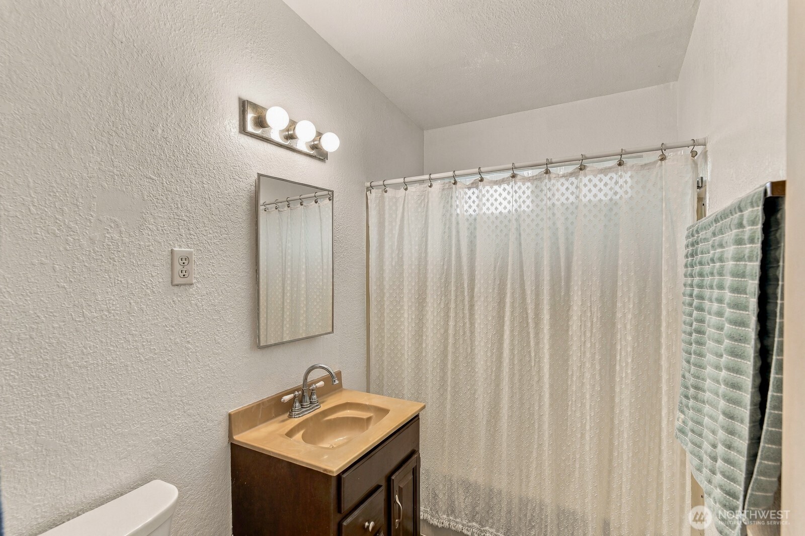 31503 Us 2 Property Photo 29