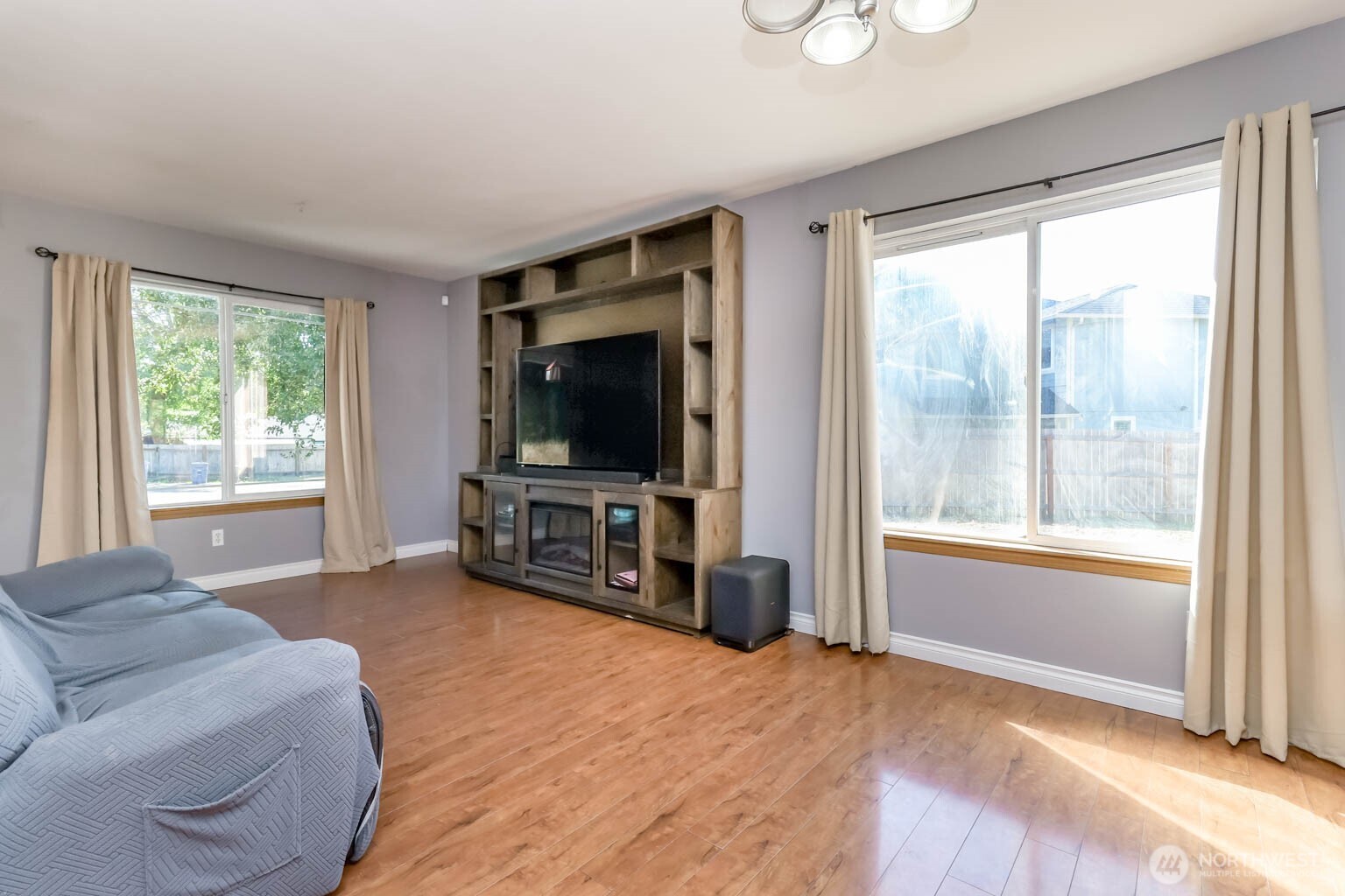 12211 2nd Avenue Ct E Property Photo 5