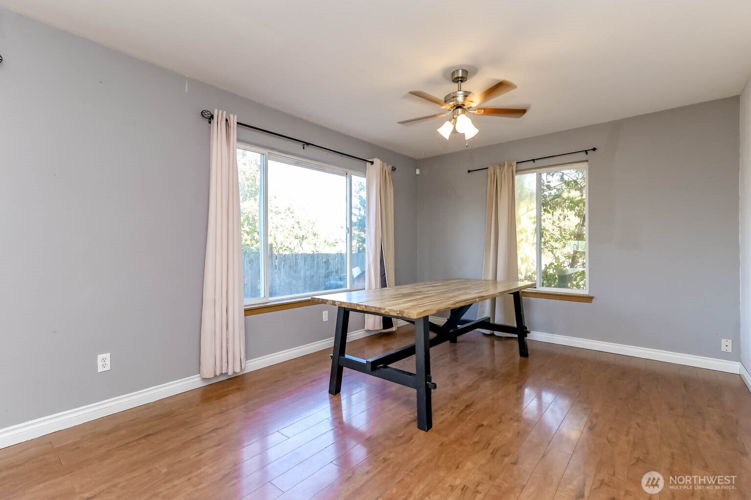 12211 2nd Avenue Ct E Property Photo 8