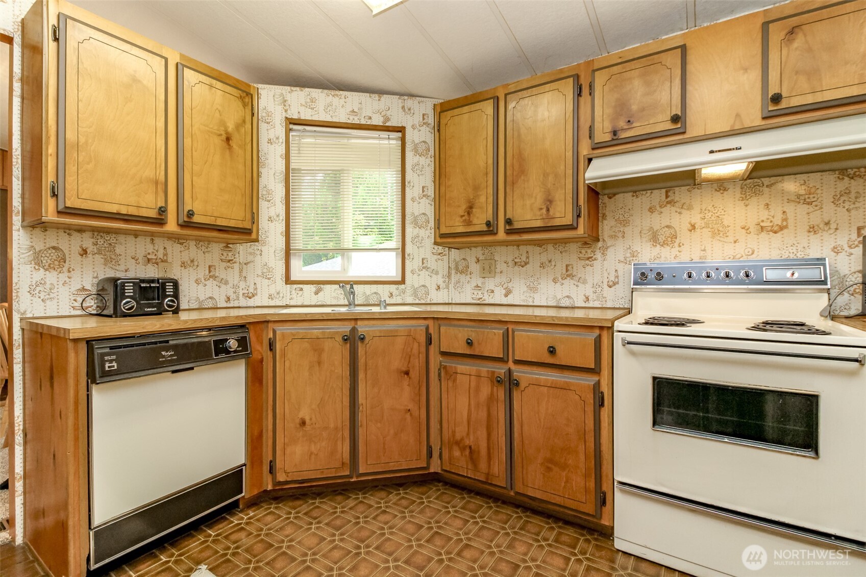 2309 Estero Avenue Property Photo 18