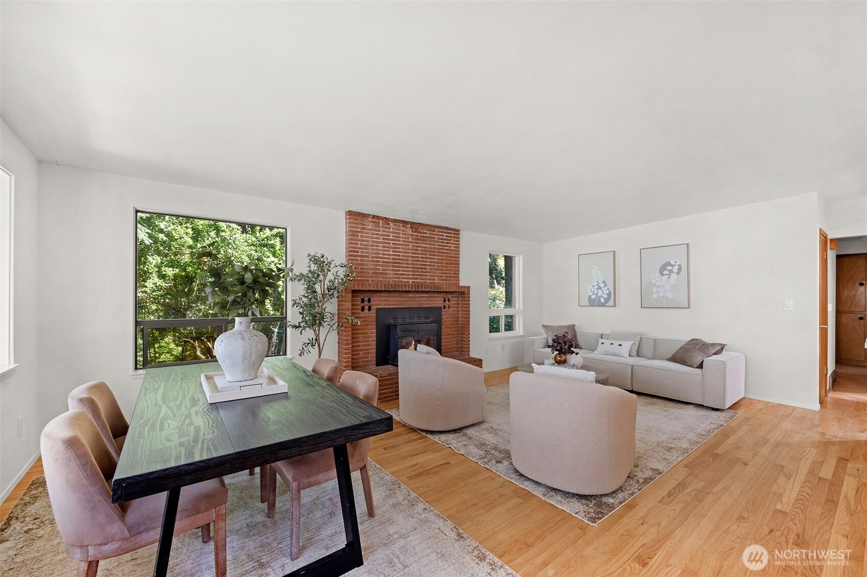 12521 2nd Avenue Property Photo 5