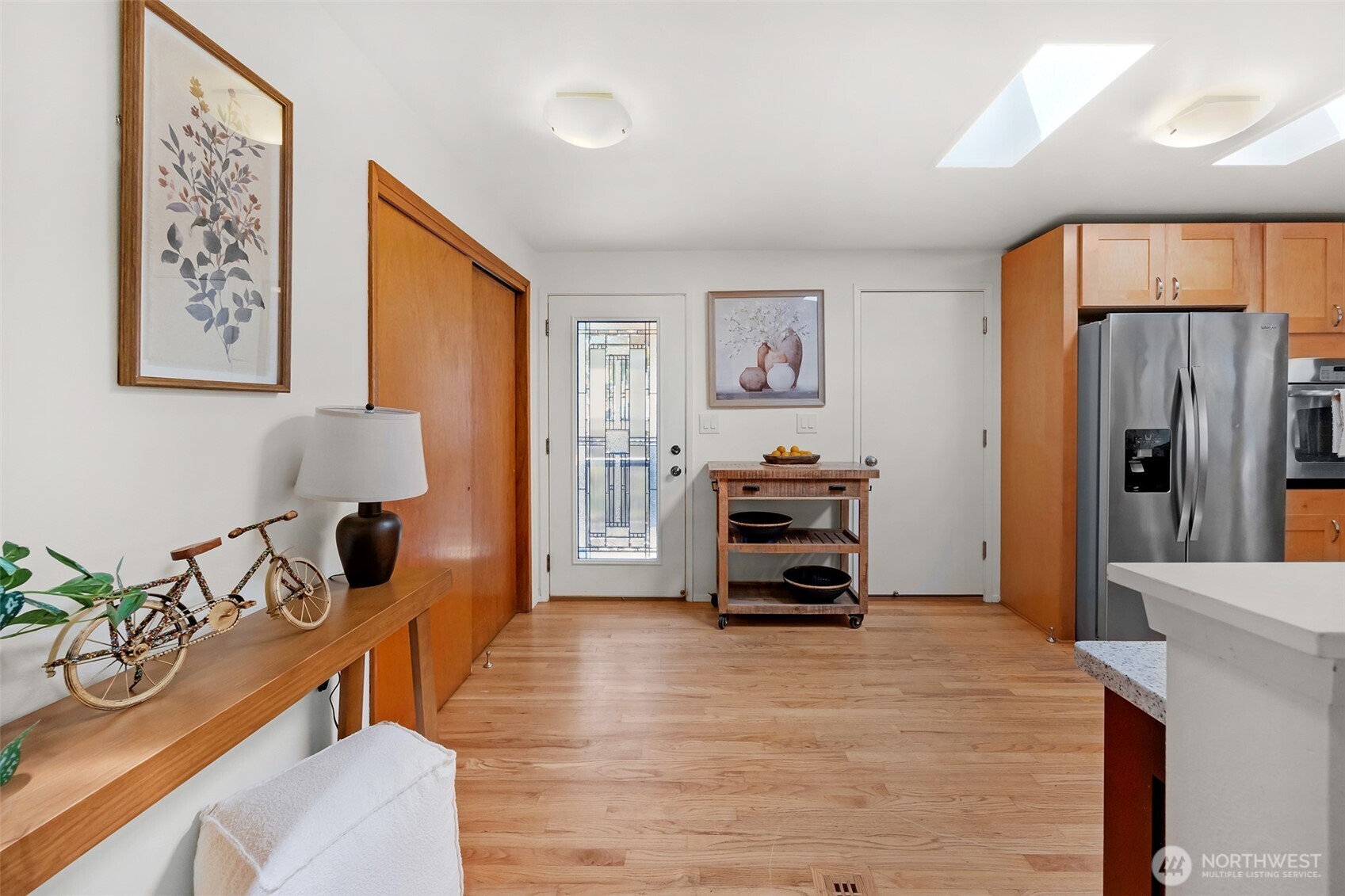 12521 2nd Avenue Property Photo 7