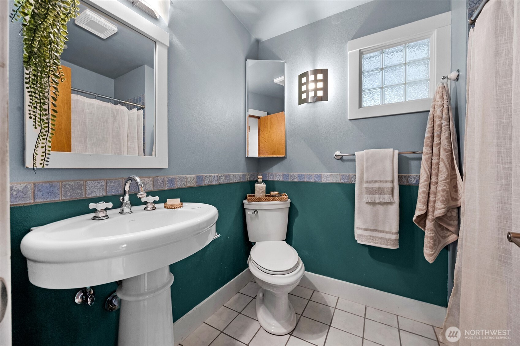 12521 2nd Avenue Property Photo 15