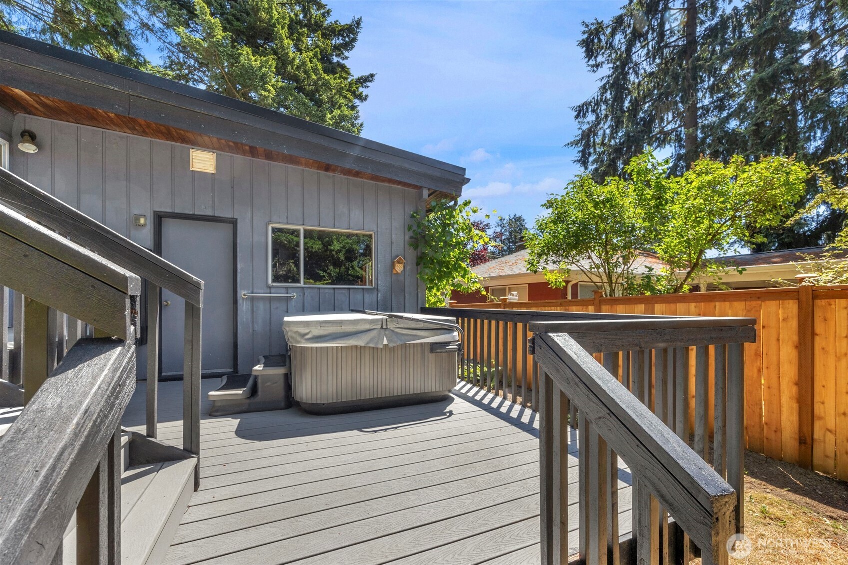 12521 2nd Avenue Property Photo 33