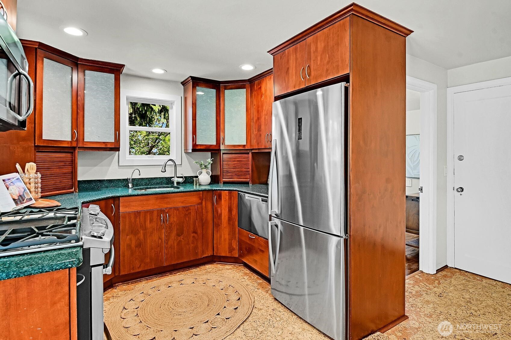 4201 51st Avenue Property Photo 11