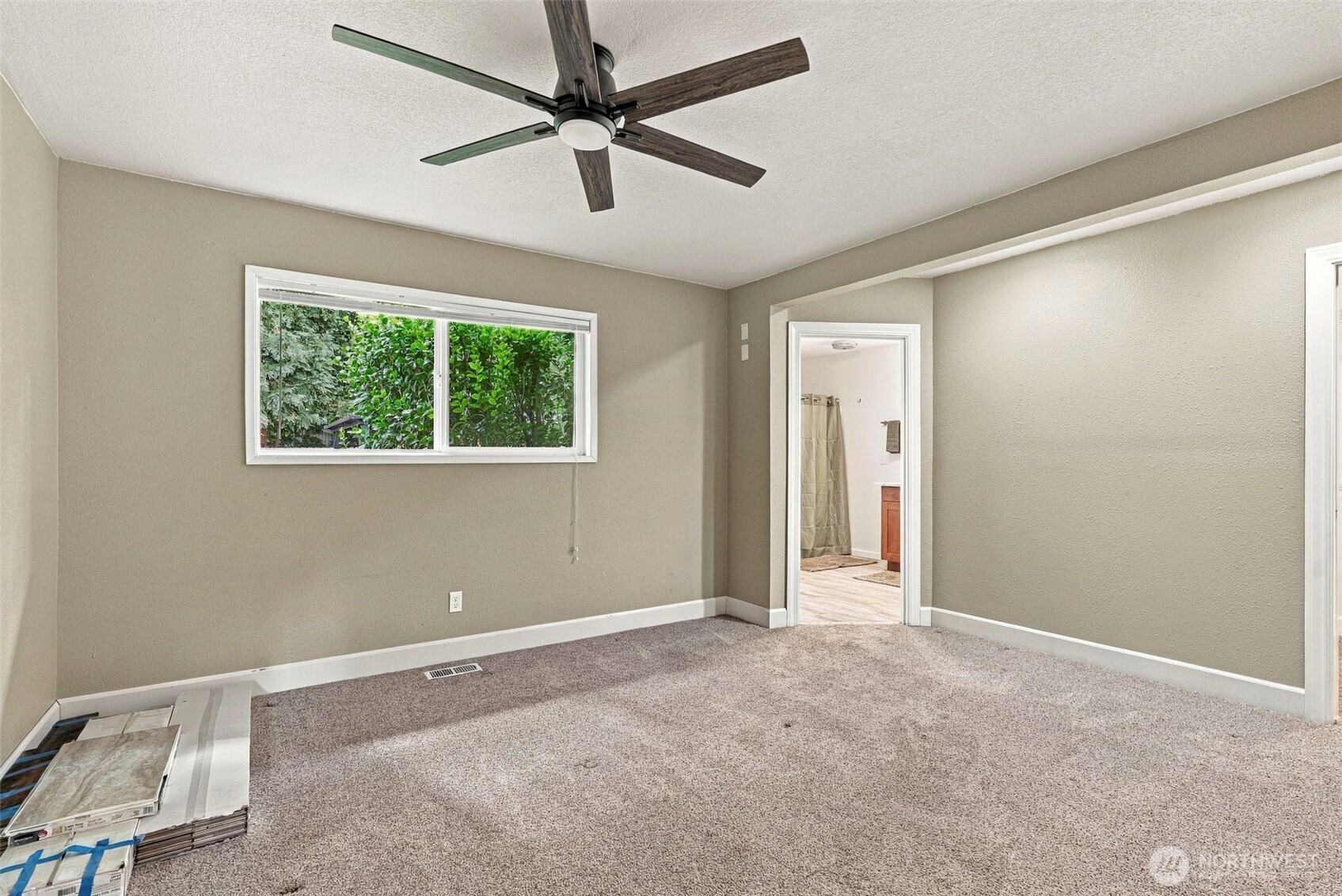 8601 Ne 60th Street Property Photo 27