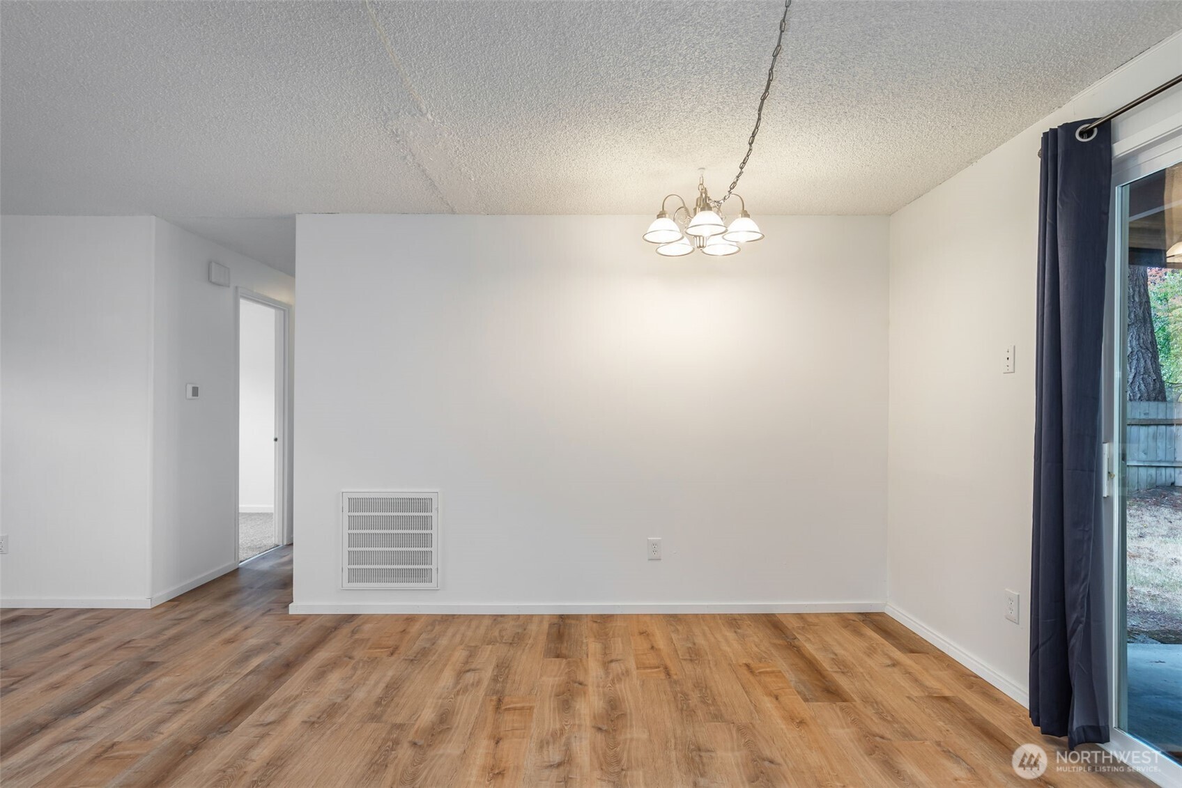 16458 Ne 17th Place Property Photo 13