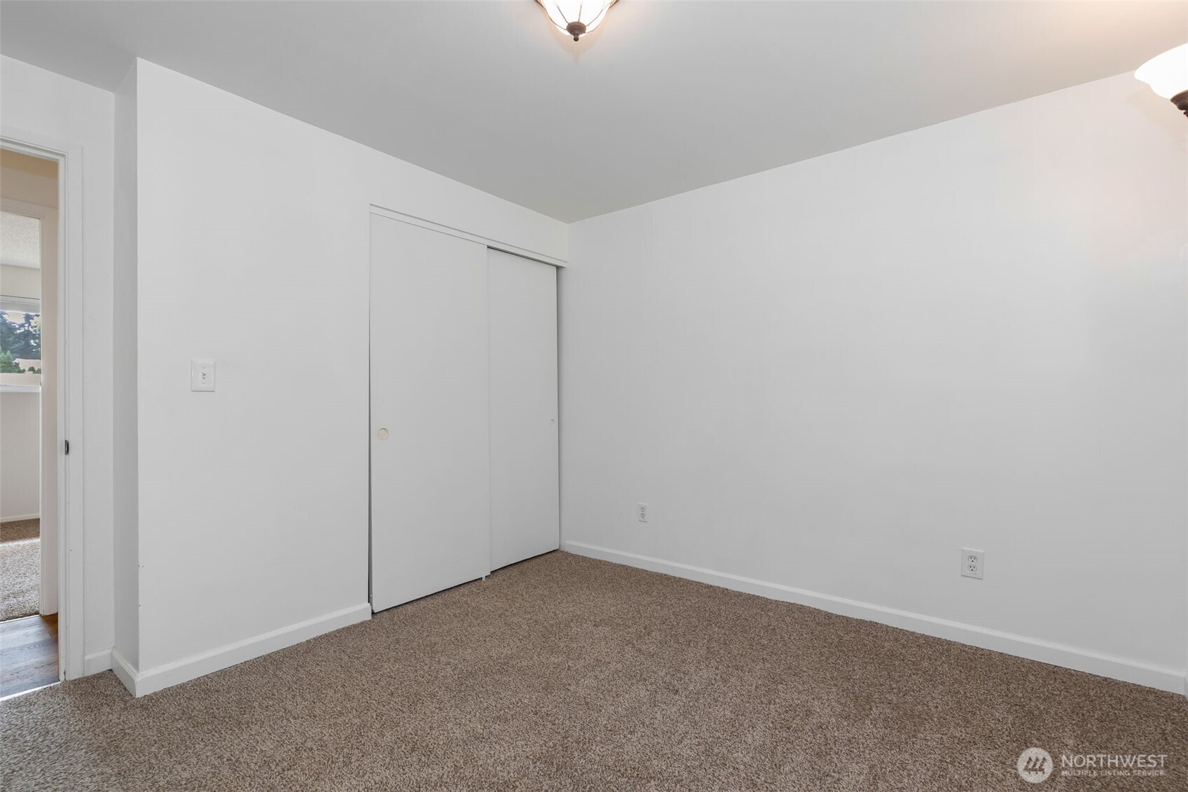 16458 Ne 17th Place Property Photo 30