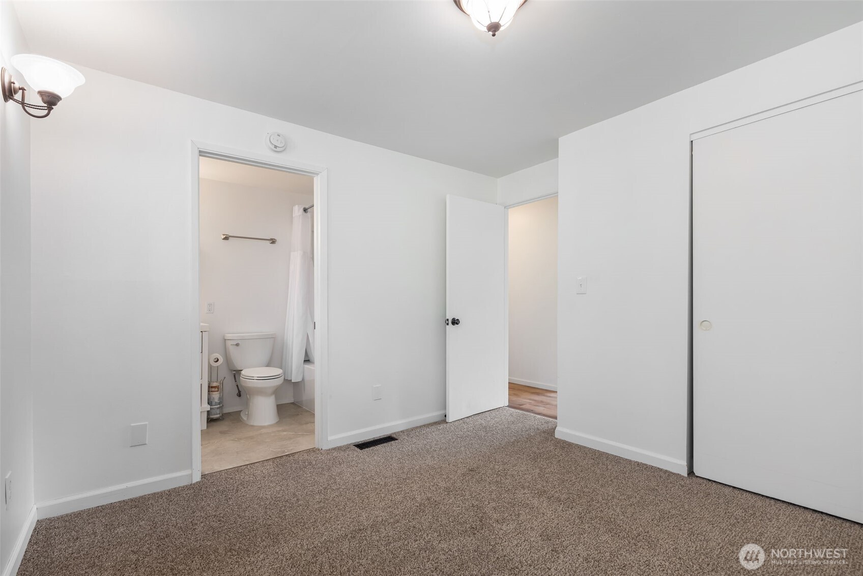 16458 Ne 17th Place Property Photo 31
