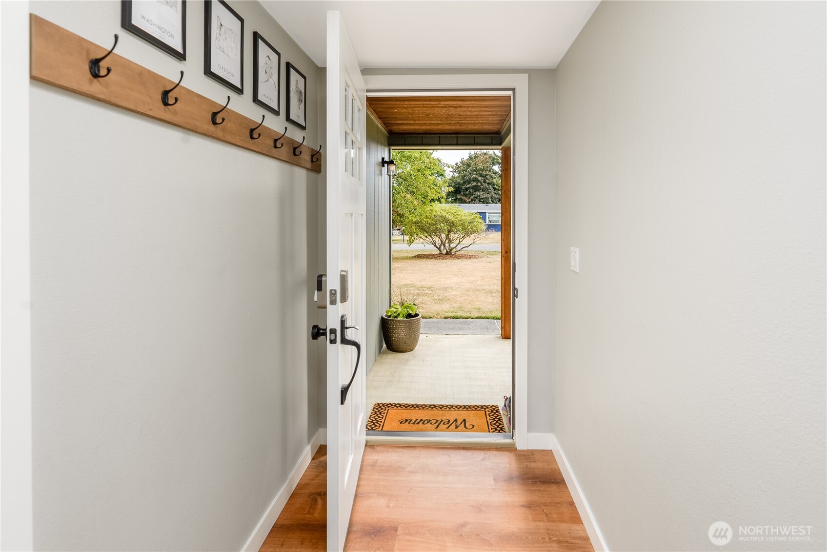 310 S Scott Drive Property Photo 6