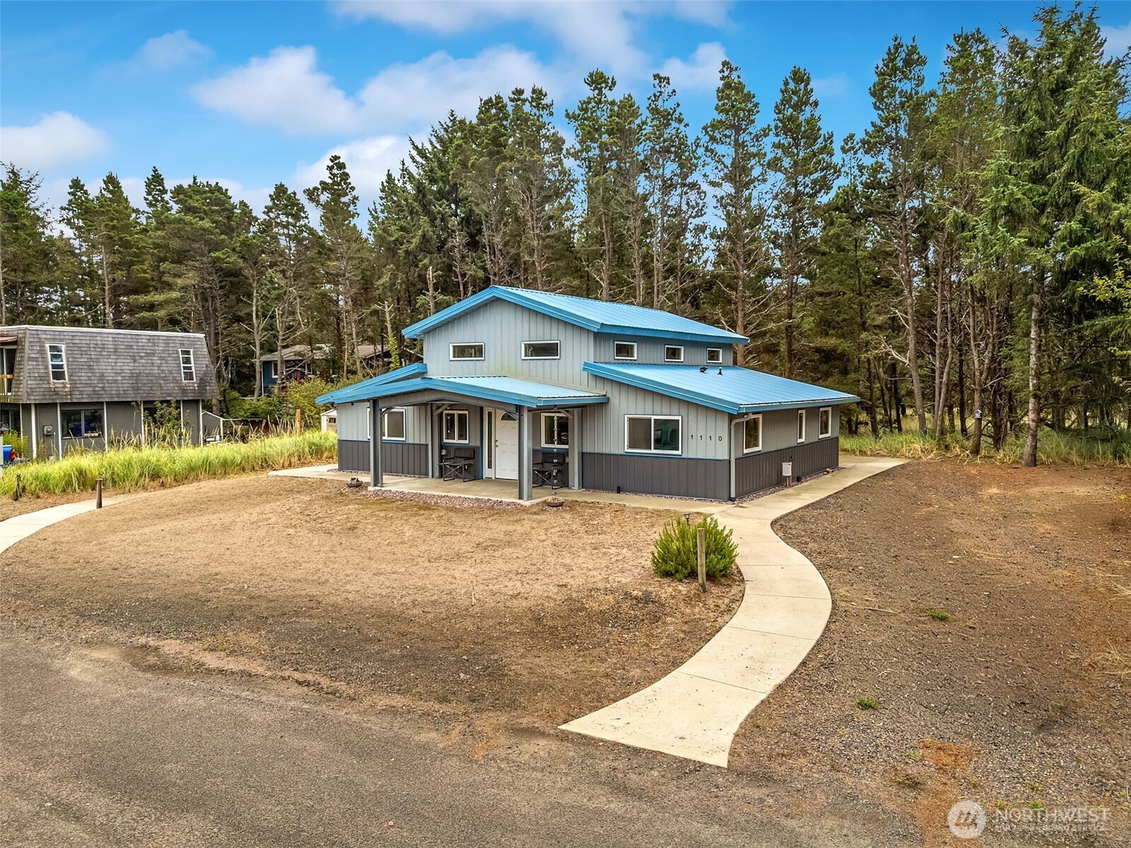 1110 213th Place Property Photo 1