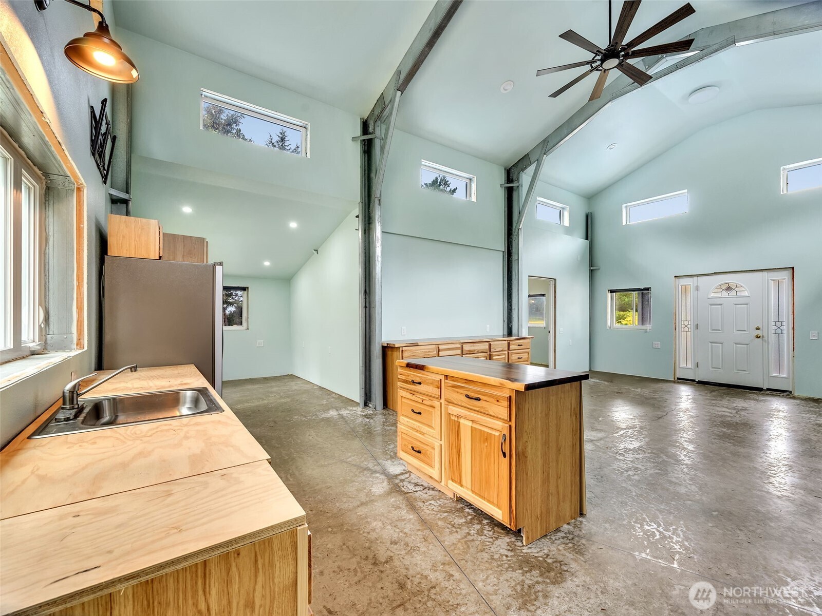 1110 213th Place Property Photo 7