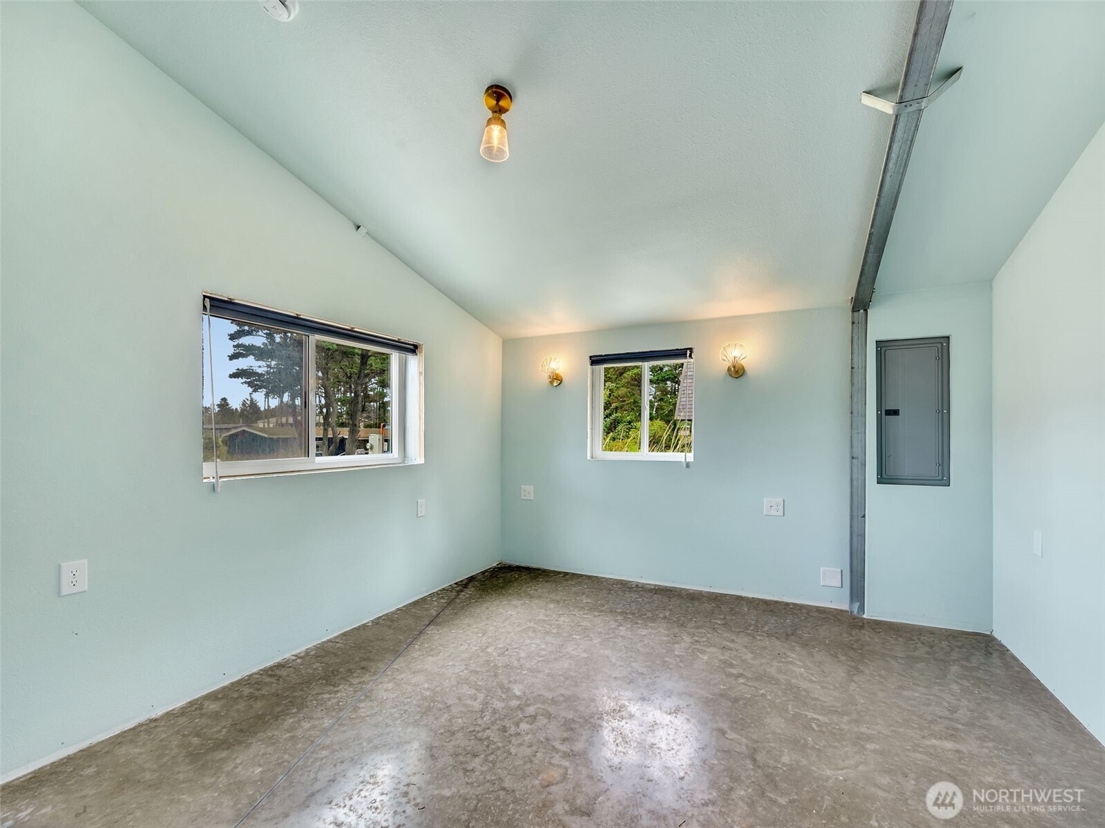 1110 213th Place Property Photo 14