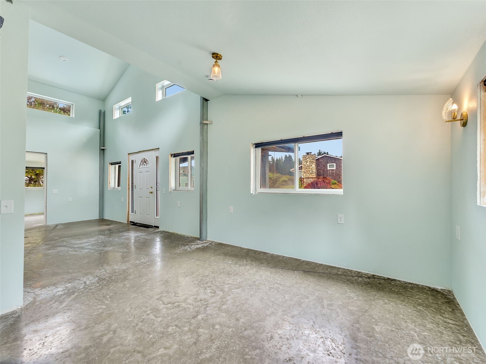 1110 213th Place Property Photo 15