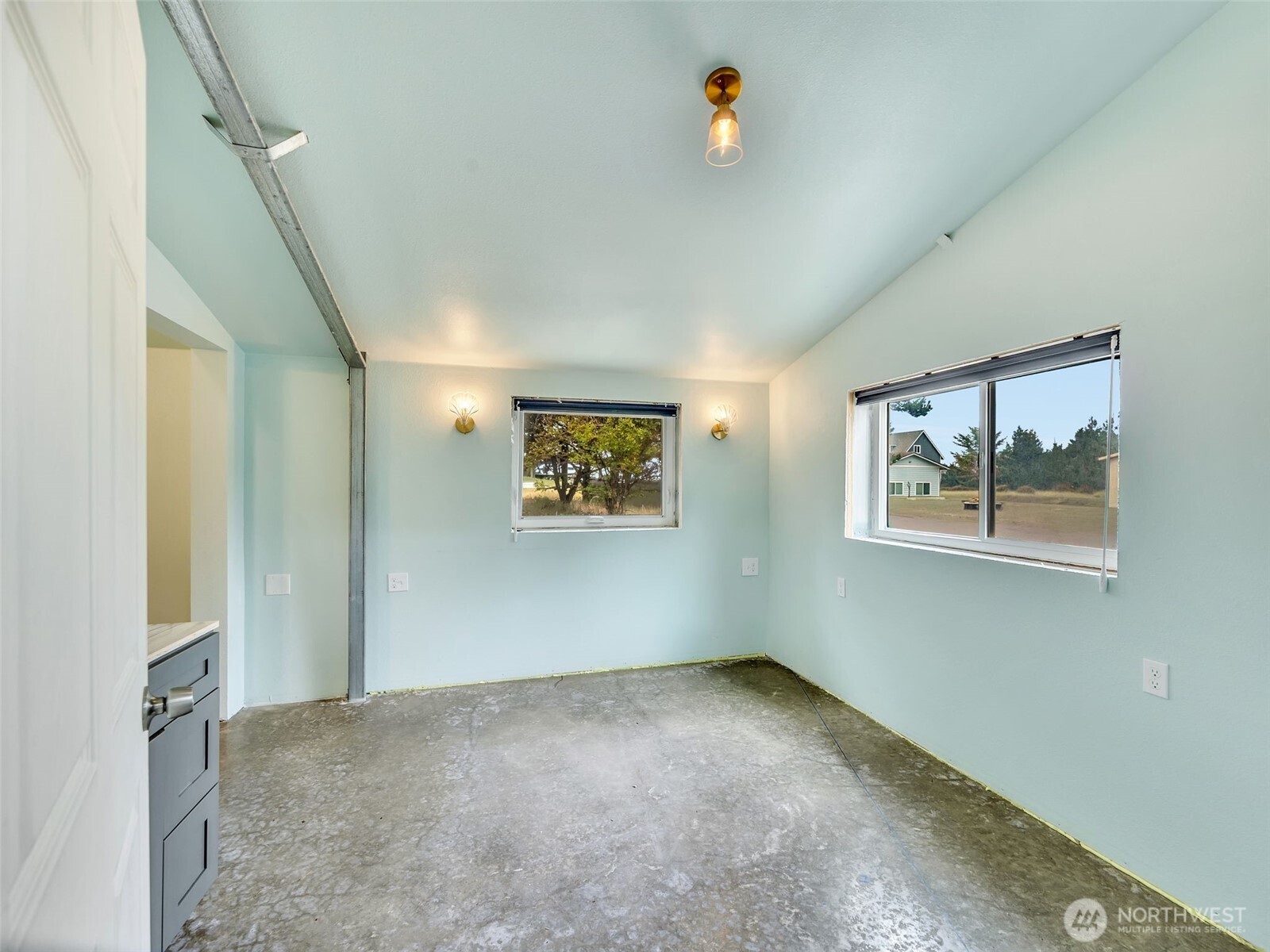 1110 213th Place Property Photo 16