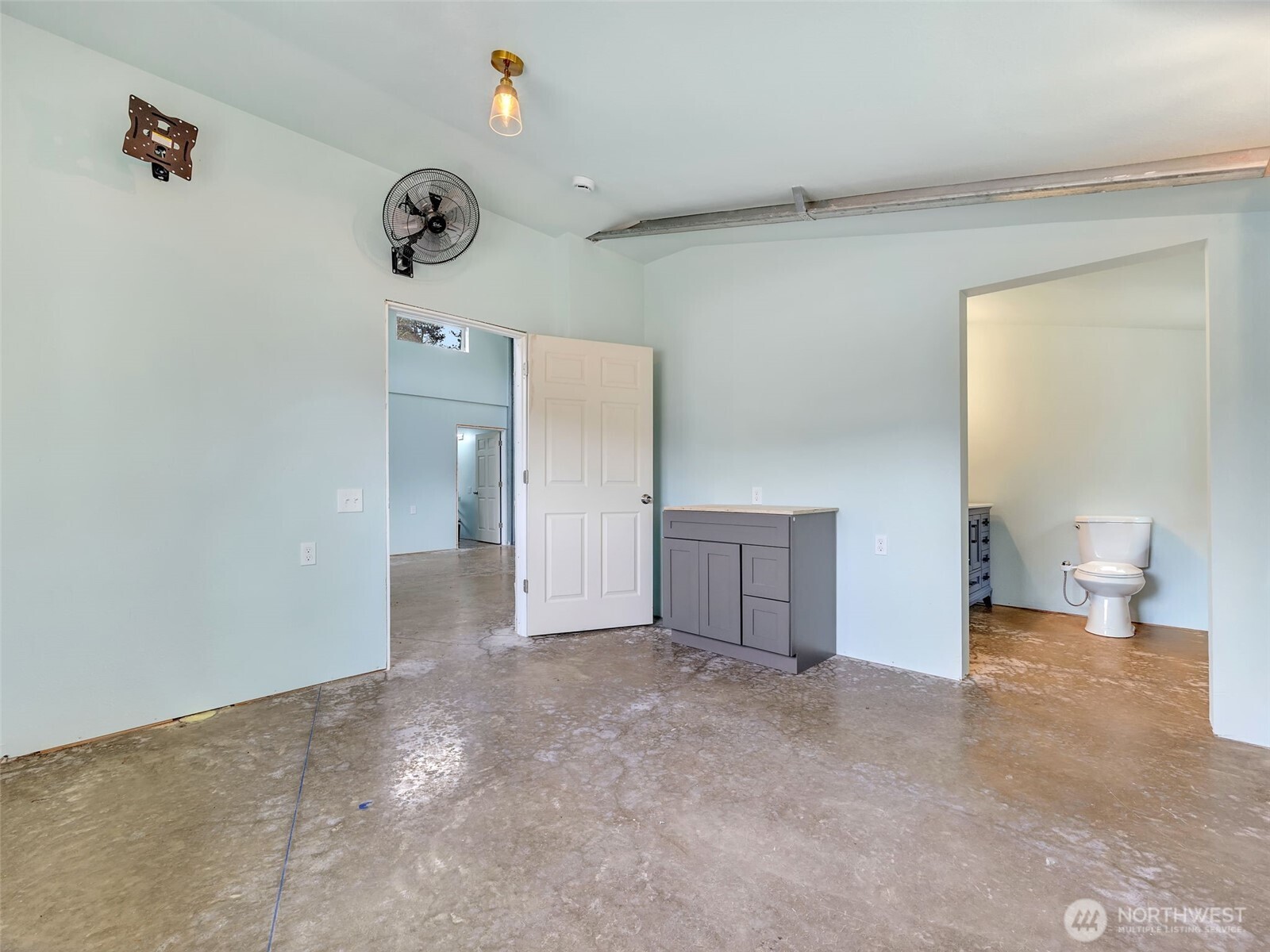 1110 213th Place Property Photo 18
