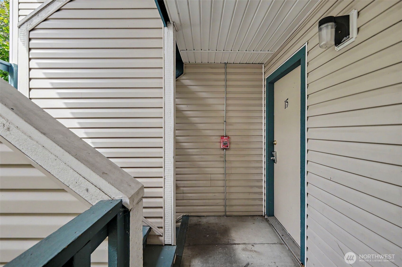 17431 Ambaum Blvd #d15 Property Photo 3