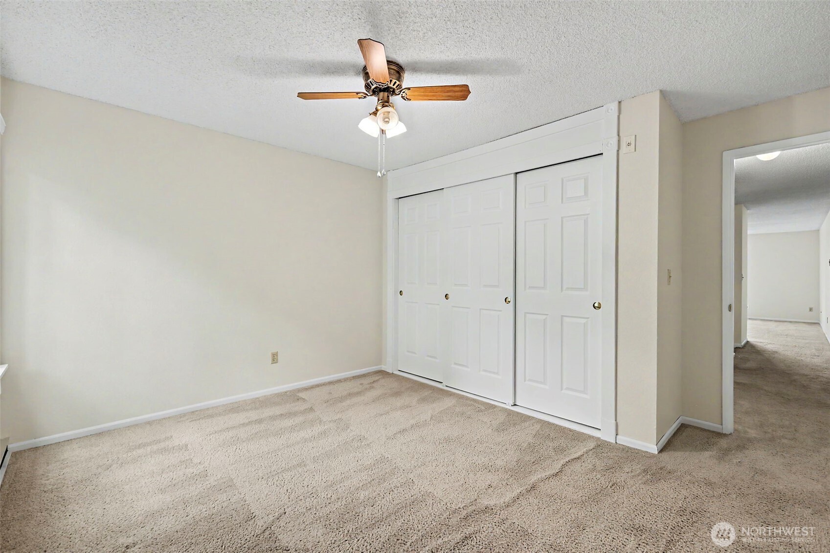 17431 Ambaum Blvd #d15 Property Photo 5