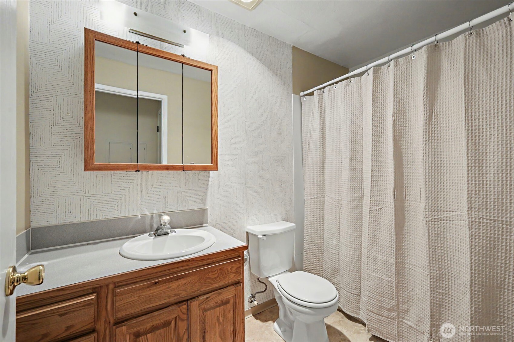 17431 Ambaum Blvd #d15 Property Photo 6
