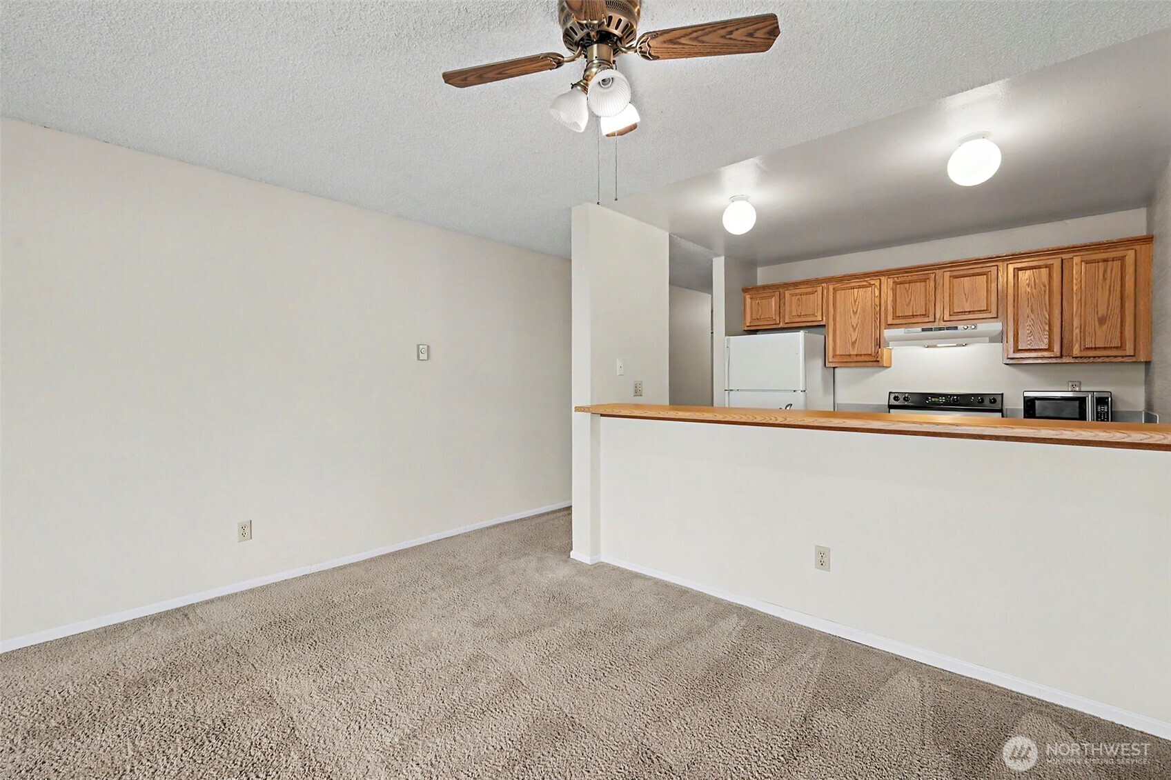 17431 Ambaum Blvd #d15 Property Photo 12