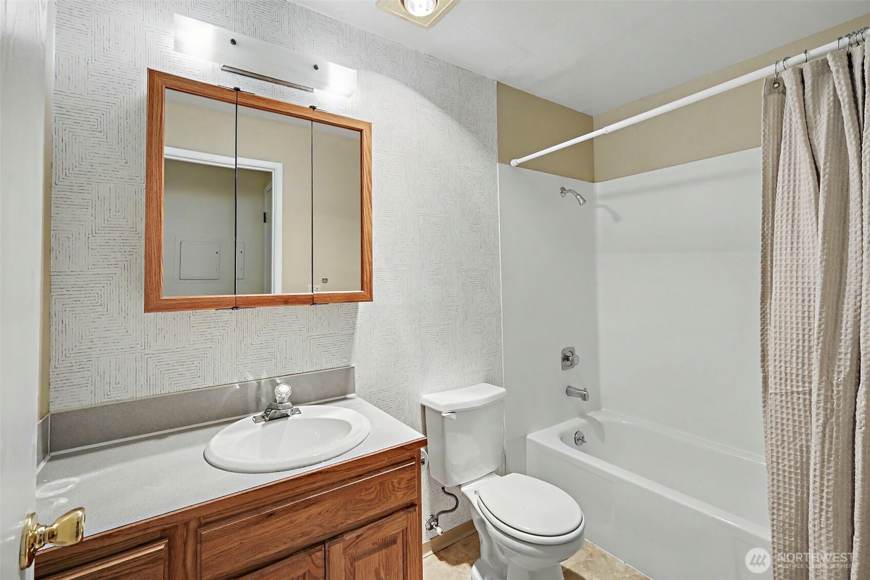 17431 Ambaum Blvd #d15 Property Photo 21