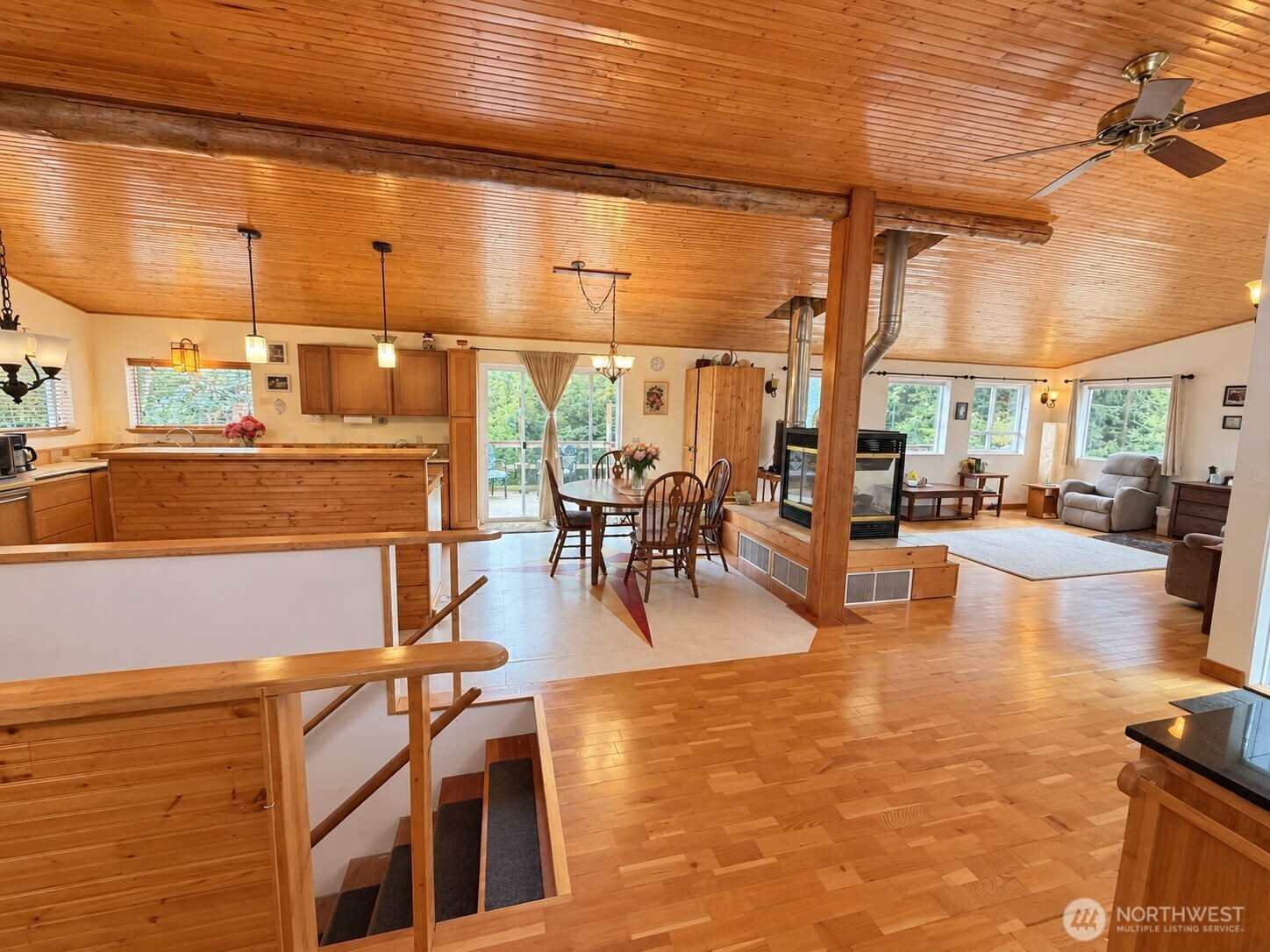 9425 Dahl Lane Property Photo 13