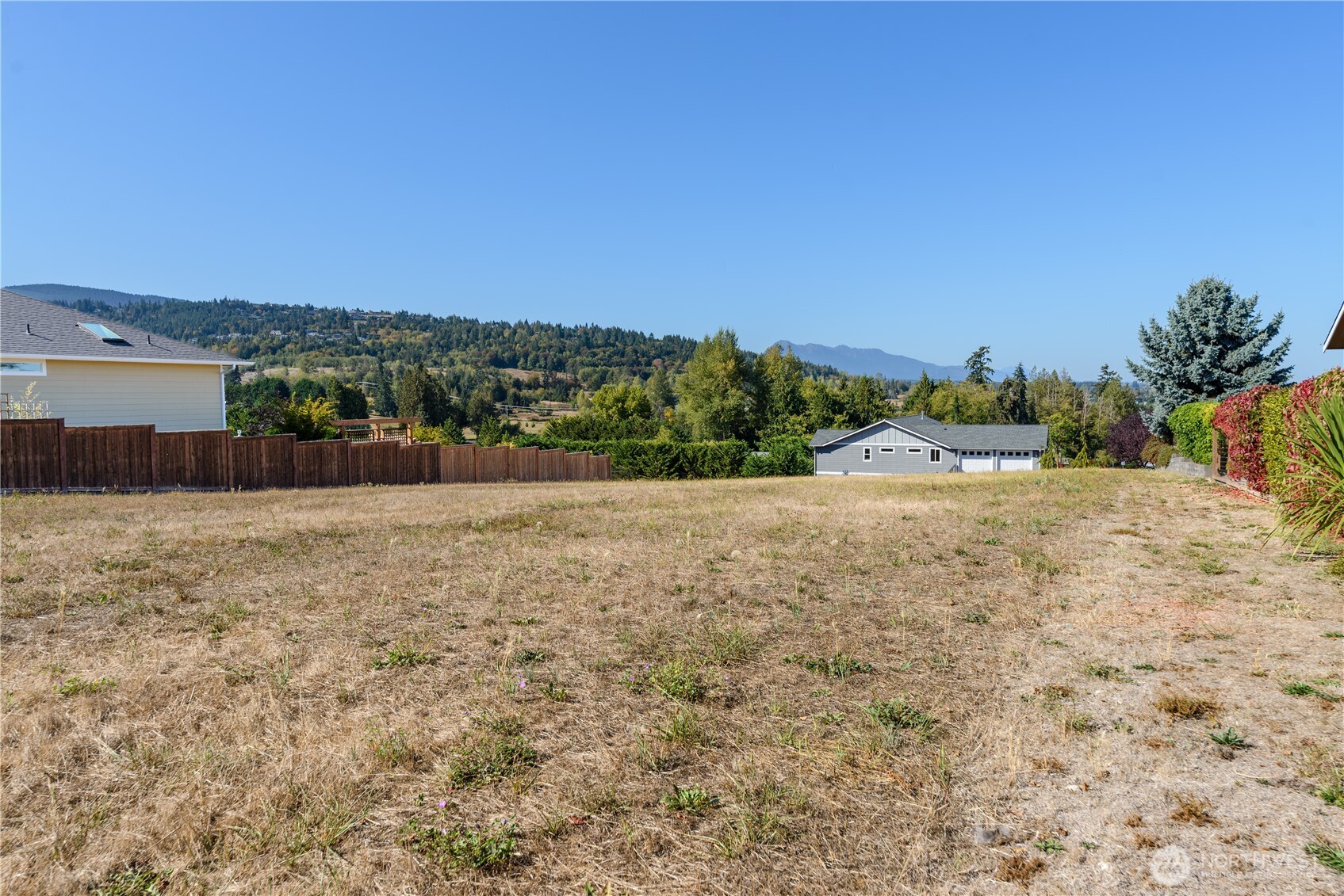 440 Morgison Loop Property Photo 5